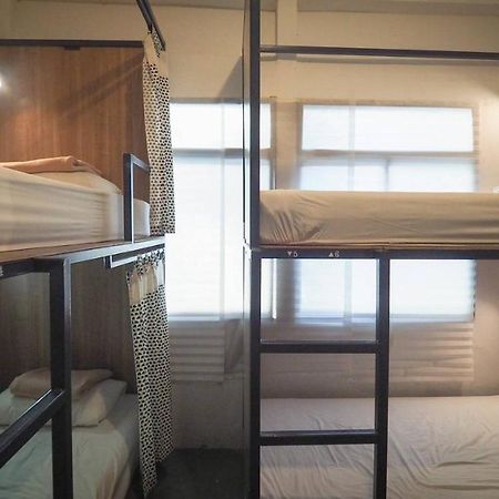 I-Sleep Silom Hostel Bangkok Exterior foto